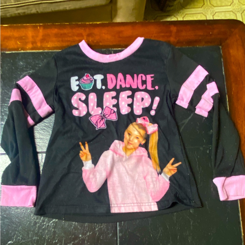girls size 6 pj shirt